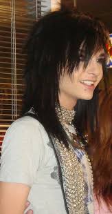The moon buns love to rock. Bill Kaulitz Photo 942 Of 1879 Pics Wallpaper Photo 830127 Theplace2