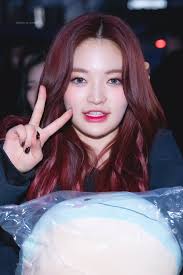 Somyi Dia 190322 Woowa Kpop Girls Korean Girl Groups Hair Styles