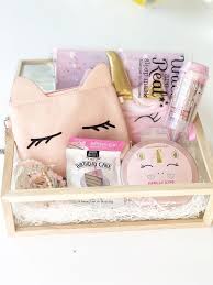 Birthday Gift Ideas For Best Friend Female 12 Year Old Unicorn Gift Box Mint Studio Girl Gift Baskets Unicorn Gifts Christmas Gifts For Kids