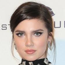 Maya Henry (Instagram Star)