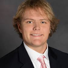 Hey guys, so sorry to sound like a dumb boater but I was curious is there  anyone here that is educated about installing new batteries I live in Fort  Myers and keep