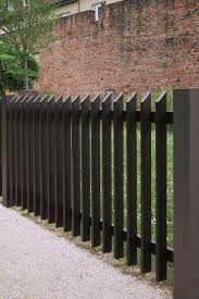 Neu Aluminium Zaun Modell Nuevo Die Zaunlatten Konnen Oben Gerade Oder Schrag Gefertigt Werden Die Abschlusskappen Sin Zaun Garten Tor Design Aluminium Zaun