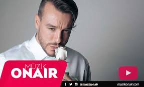 Cem Adrian'dan Türk Sanat Müziği Albümü: Solmayan Şarkılar