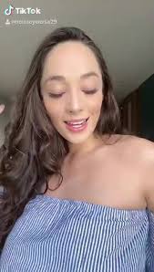 Ve a mi cuenta de TIKTOK ❤️HOLASOYELOISA ❤️