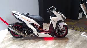Modifikasi Futuristik Honda Vario 150 Kaki Kaki Pakai Air Suspension