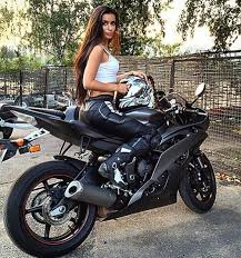 Pin By Mariela On Vida Motorizada Biker Girl Motorbike Girl Motorcycle Girl