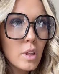 Or maybe god removed YOU because you're a toxic person and a bad friend… :  r/brittanydawnsnark