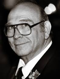 Marilyn Dewey's Instagram, Twitter & Facebook