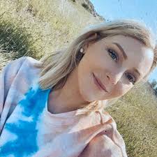 Tara Odom's Instagram, Twitter & Facebook