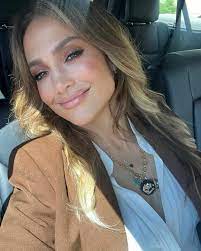Jennifer Lopez Just Made Car Selfies Cool Again While Debuting New Blonde  Highlights