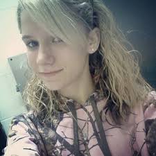 Haley Lynn Perez (@xDooodlebugg)