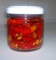 Olio al peperoncino fresco ed il botulino. Zuppa Ricetta Come Fare Olio Piccante Con Peperoncini Freschi