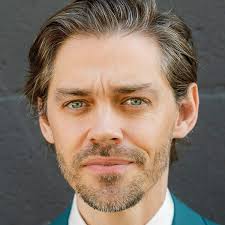 The Walking Dead: Behind the Dead (2017)