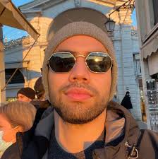 Who to pick with 1.09 in 12 team half ppr?