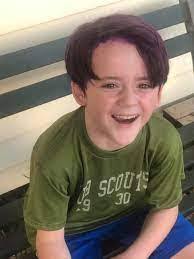 Daryl Rossiter's Instagram, Twitter & Facebook