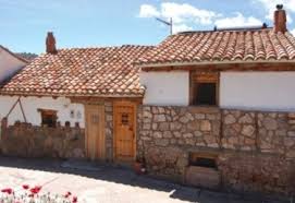 Está al lado del río guadalaviar y a cinco minutos a pie de centro. 1 Casas Rurales En Monterde De Albarracin Casasrurales Net