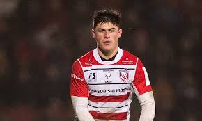Louis got a lot of confidence out of the autumn series. Speedy Winger Louis Rees Zammit Can Be The New George North Daily Mail Online