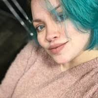 Ashley Schaffer's Instagram, Twitter & Facebook