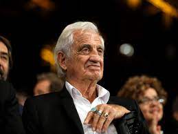 L'illustre acteur avait été vu dans l'aile ou la cuisse au côté de louis de funès. Mkntl5k9la3o3m