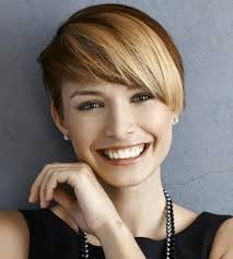 Quelles sont les coupes courtes tendance? Quelle Coupe De Cheveux Asymetrique Pour Sublimer Votre Visage Archzine Fr