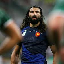 Chabal va les manger (parodie de madan de salif keïta et de martin solveig) give me a lol (featuring big ali) j'fais du tuning (parodie de we be burnin de sean paul) je chante comme un blaireau (parodie de je n'suis pas un héros de daniel balavoine, pour star academy 5) je danse avec mia (featuring mia frye) je m'excuse Sebastien Chabal By Rock Putain D Man