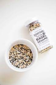 How To Make Everything Bagel Seasoning Perry S Plate Recipe Seasoning Recipes Everything Bagel Bagel