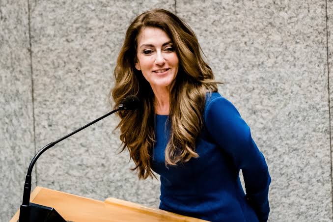 Minister van Justitie Dilan Yesilgöz wil Rutte opvolgen