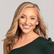 Katie Farr's Instagram, Twitter & Facebook