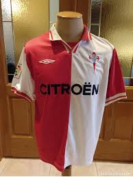 Después llegaría el paso al fútbol europeo para vestir la camiseta del. El Celta Recupera La Bandera De Vigo Para Su Segunda Equipacion