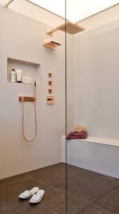 Begehbare Dusche Mit Sitzbank Mehr Komfort Beim Duschen Walk In Dusche Wandnischen Ablage Dusche