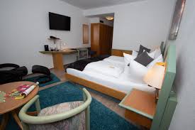 Wenn jemand was weis bitte dringend melden sie haben wenig retten können. Zimmer Im Paulin Hotel Paulin Hotel Trier