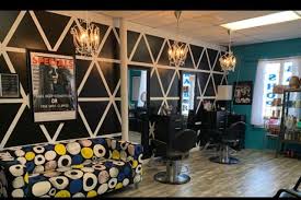 Fitness gym, a sauna, a beauty salon and a coffee bar diner. Top 20 Hair Salons Near You In Rosedale Md Find The Best Hair Salon For You