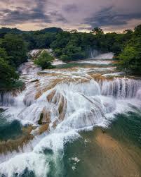 In veracruz okrestnostyah, not far from mexico city, it is also possible to contemplate a huge number of waterfalls, which are hidden in the mountainous terrain. Agua Azul Waterfalls Mexico
