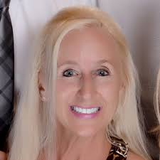 Dawn Estelle's Instagram, Twitter & Facebook