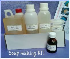 Selain sebagai bahan baku pembuatan sabun dan deterjen, naoh atau kaustik soda banyak digunakan sebagai bahan baku pembuatan. Sabun Soap Pengertian Sabun Bahan Pembuatan Sabun Sifat Dan Karakteristik Sabun Jenis Jenis Sabun Manfaat Dan Kegunaan Sabun Pustakapengetahuan Com