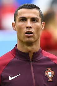 La nouvelle coupe de cheveux surprenante de marquinhos. People Photos Cristiano Ronaldo News Christiano Ronaldo Ronaldo
