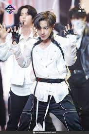 pin by bts butterfly on j hope 정호석 鄭號錫 hoseok jung hoseok bangtan boys
