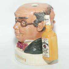 D- Royal Doulton liquor container Mr Pickwick Sam Weller