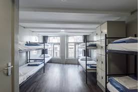 Si vous optez pour un séjour hors du commun, vous trouverez des hôtels 5 étoiles à amsterdam à environ € 238,99 la nuit (d'après les tarifs disponibles sur booking.com). Easystay Amsterdam Amsterdam Niederlande Hostelscentral Com De