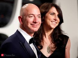 mackenzie scott: Jeff Bezos becomes world's first-ever $200-bn man, ex-wife  MacKenzie Scott makes it to the richest women's list - The Economic Times
