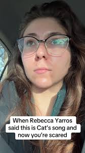 acourtofbookishfury (@acourtofbookishfury)