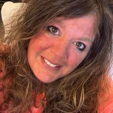 What is the lowest priced permanent jewelry and henna tattoo location in  Panama City Beach, FL?