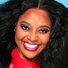 Jennifer Piccolo's Instagram, Twitter & Facebook