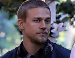 Omg I Love His Hair In Season Four Ohhhhh Man Charlie Hunnam Sons Of Anarchy Beautiful Men