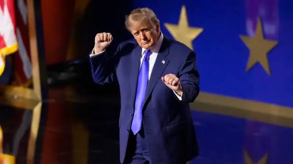 Elezioni midterm, Trump: se vinciamo, 5.000 dollari a ogni americano