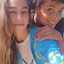 THANK YOU, EVERYONE! 💜😊 A lot of GREAT questions and suggestions. 🙏🏻 ⬇️  Looking for ideas