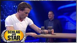 See more of schlag den star on facebook. Becherhupfen Joey Kelly Vs Alexander Klaws Spiel 15 Schlag Den Star Youtube