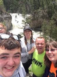 Kelly Thibeault's Instagram, Twitter & Facebook