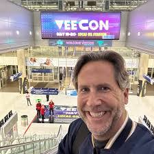 Scott Jachim's Instagram, Twitter & Facebook