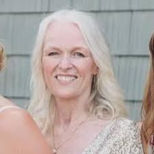 Sharon Farnsworth's Instagram, Twitter & Facebook